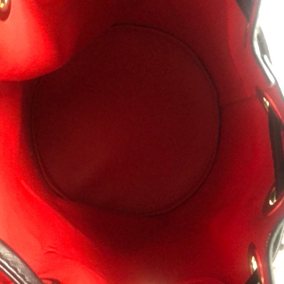 Christian Louboutin Leopard Marie Jane Bucket Bag - Picture 5 of 8